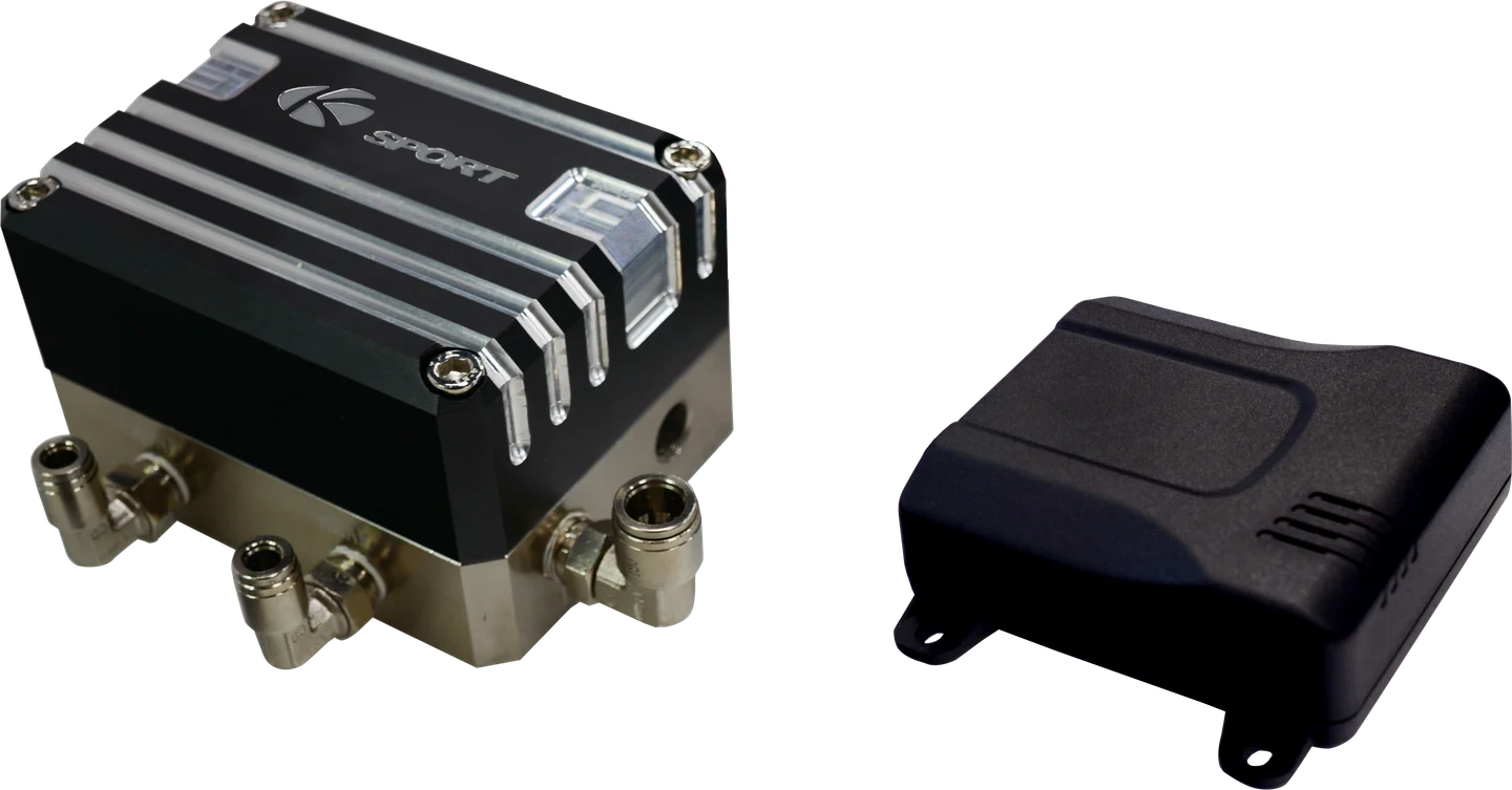 Airtech Deluxe valve manifold and electronic receiver, shown as management components